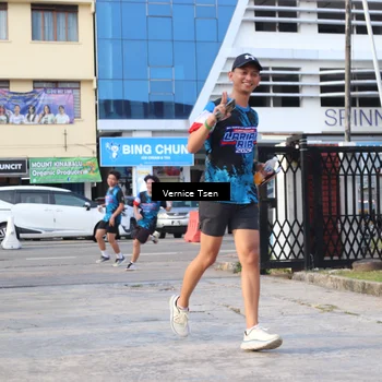 Runner Photo 7782380