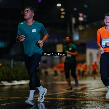 Runner Photo 7782381