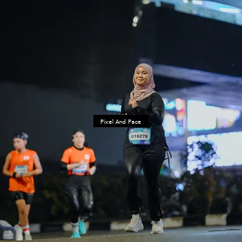 Runner Photo 7782407