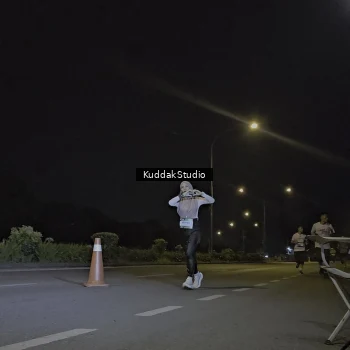 Runner Photo 7782455
