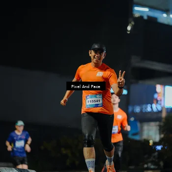 Runner Photo 7782474