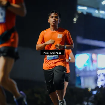 Runner Photo 7782476