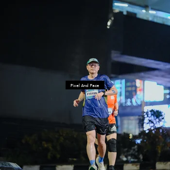 Runner Photo 7782494