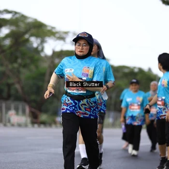 Runner Photo 7782565