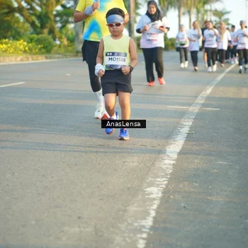 Runner Photo 7782582