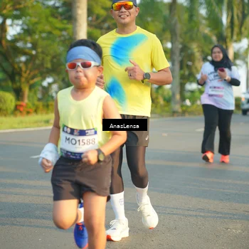 Runner Photo 7782594