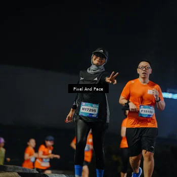 Runner Photo 7782596