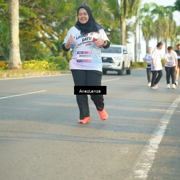Runner Photo 7782617