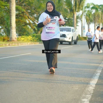 Runner Photo 7782618