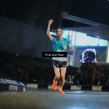 Runner Photo 7782634