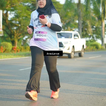 Runner Photo 7782638