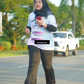 Runner Photo 7782639