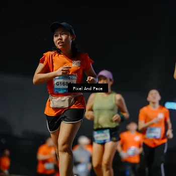 Runner Photo 7782644
