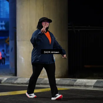 Runner Photo 7782667