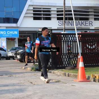 Runner Photo 7782671