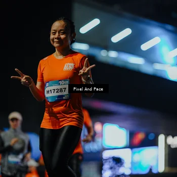 Runner Photo 7782674