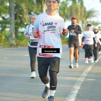 Runner Photo 7782675