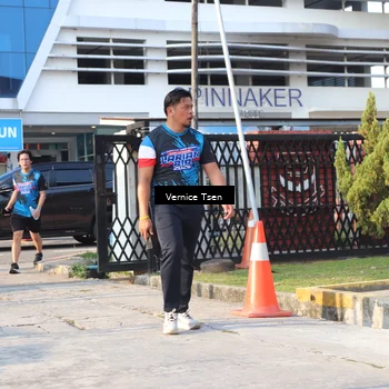 Runner Photo 7782677