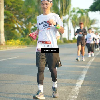 Runner Photo 7782680