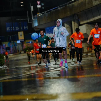 Runner Photo 7782696