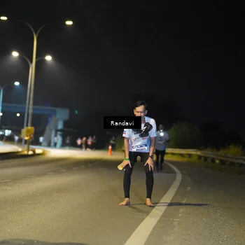 Runner Photo 7782701