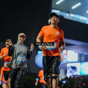 Runner Photo 7782704