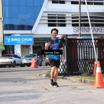 Runner Photo 7782714