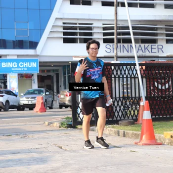 Runner Photo 7782727