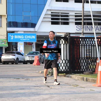 Runner Photo 7782741