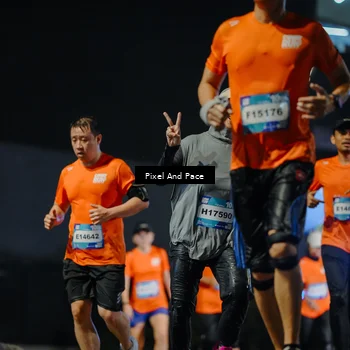 Runner Photo 7782745
