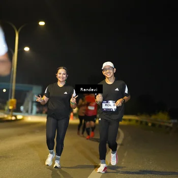 Runner Photo 7782749