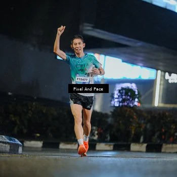 Runner Photo 7782750