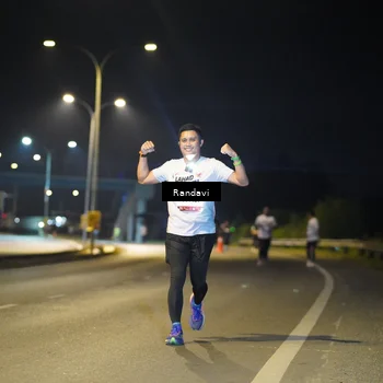 Runner Photo 7782754
