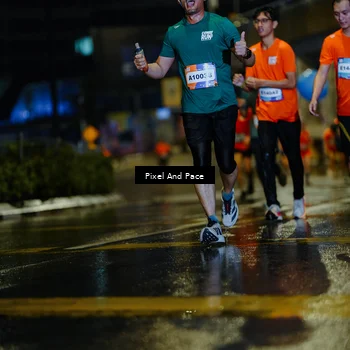 Runner Photo 7782759