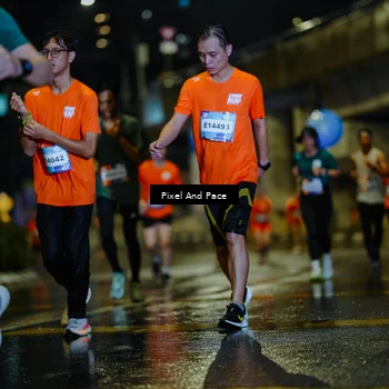 Runner Photo 7782812