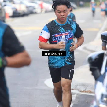 Runner Photo 7782828