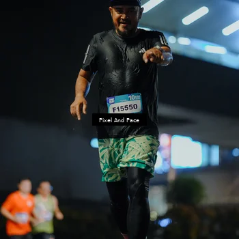 Runner Photo 7782842