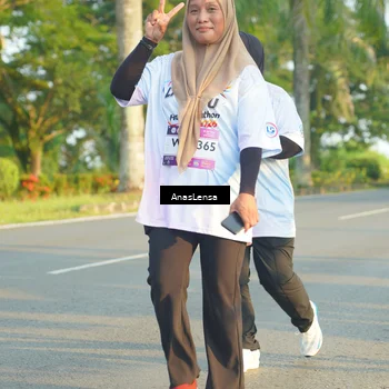 Runner Photo 7782849