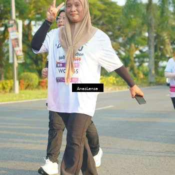 Runner Photo 7782854