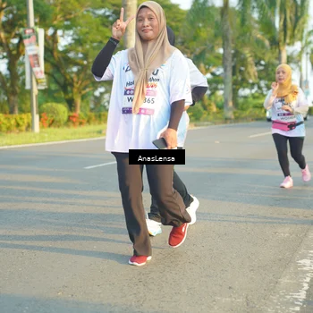 Runner Photo 7782857