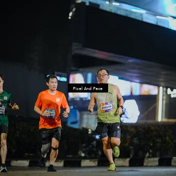 Runner Photo 7782861