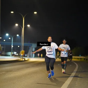 Runner Photo 7782867