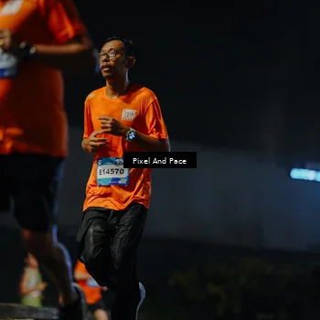 Runner Photo 7782871
