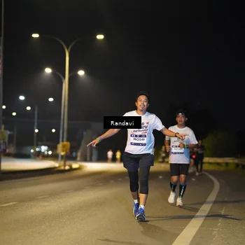 Runner Photo 7782890