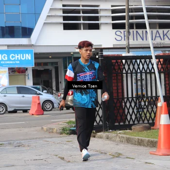 Runner Photo 7782891