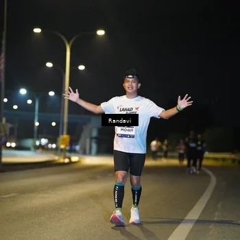 Runner Photo 7782908