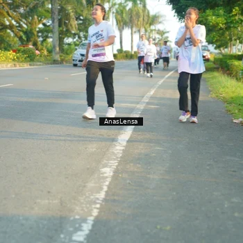 Runner Photo 7782910