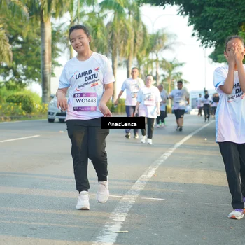 Runner Photo 7782920