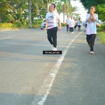 Runner Photo 7782921