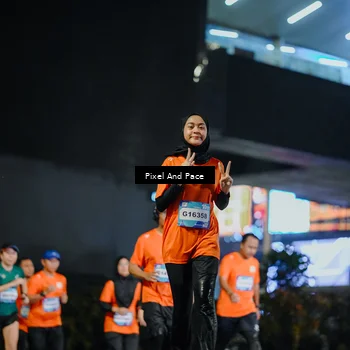 Runner Photo 7782987